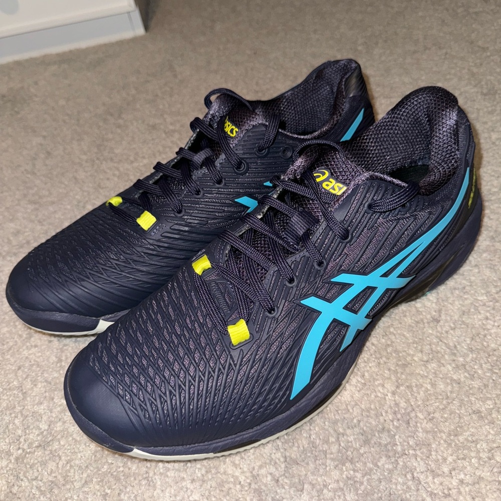 Men’s Asics Tennis Shoes (Solution Speed FF)